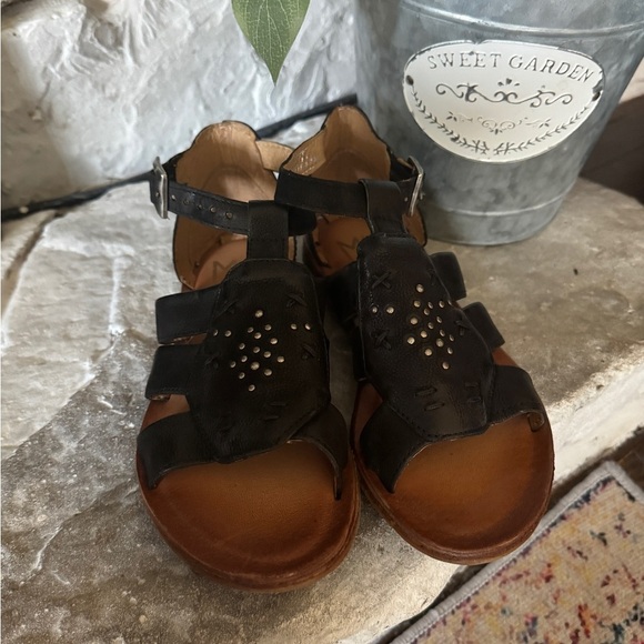 MIZ MOOZ | Fascinate Black Leather Sandals Sz 37(6.5/7US) NWOB - Picture 3 of 8